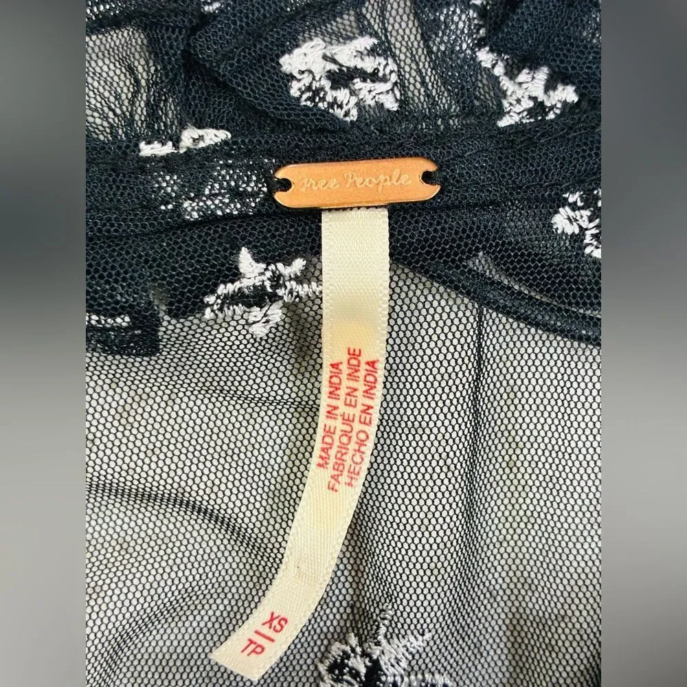 Free People Black Sheer Lace Embroidered Floral Tunic Top XS Boho Goth Festival - Picture 10 of 12